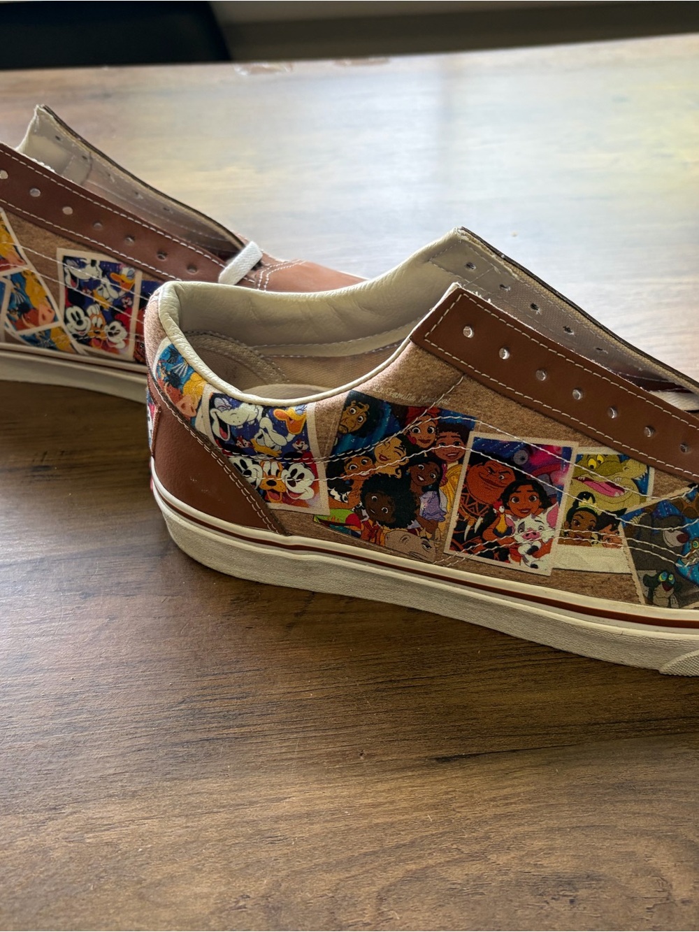 Disney x Vans Old Skool - Picture 4 of 7